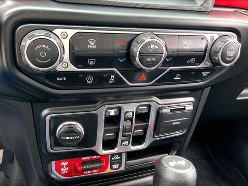 Used 2021 Jeep Wrangler Unlimited Rubicon image 31