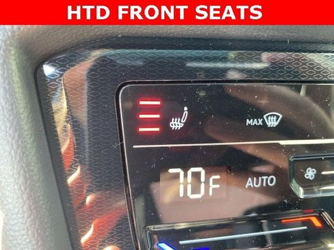 New 2025 Volkswagen Taos SE image 3