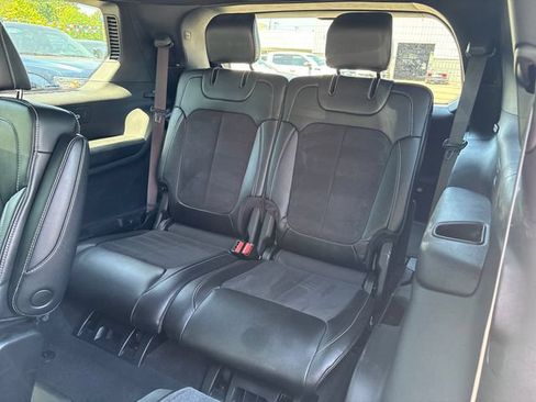 Used 2024 Jeep Grand Cherokee L Laredo AWD/4WD image 21