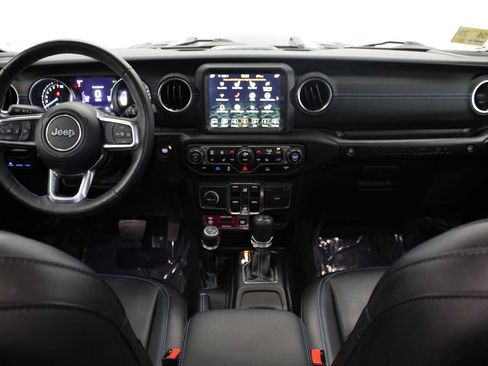 Used 2023 Jeep Wrangler Unlimited Rubicon 4xe w/ Cold Weather Group AWD/4WD image 18