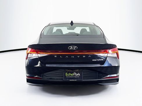 Used 2022 Hyundai Elantra Blue w/ Preferred Accessory Package image 7