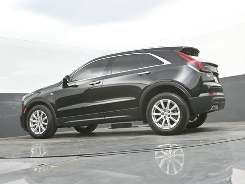 Used 2022 Cadillac XT4 Luxury w/ Cold Weather Package image 35