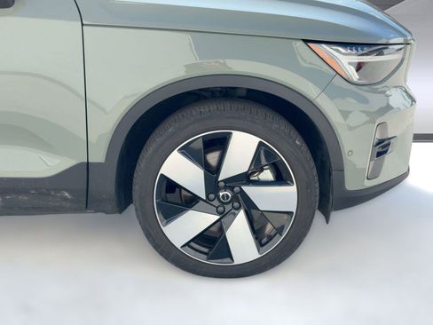 Certified 2023 Volvo XC40 Recharge Ultimate image 11