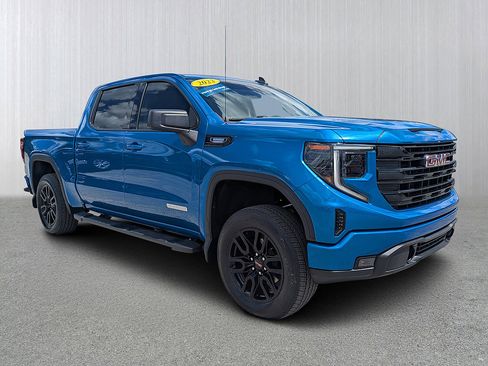 Used 2023 GMC Sierra 1500 Elevation w/ Preferred Package RWD image 1