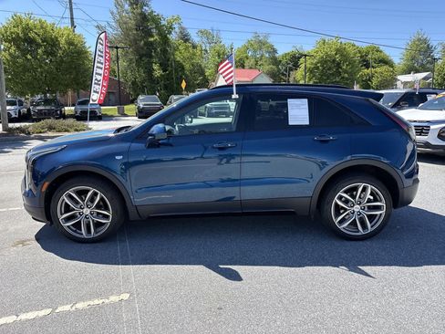 Used 2019 Cadillac XT4 Sport AWD/4WD image 9