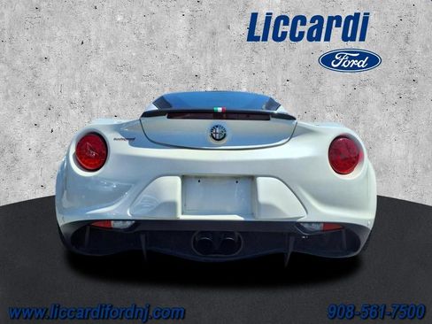 Used 2015 Alfa Romeo 4C Coupe w/ Leather Interior Group RWD image 4