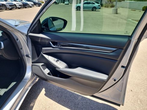 Used 2021 Honda Accord Sport image 16