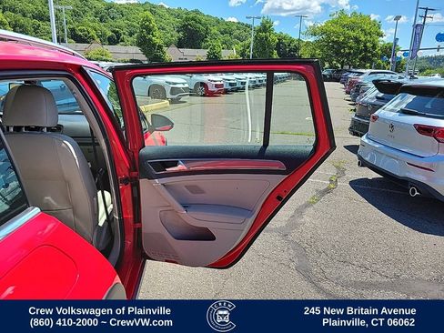 Used 2017 Volkswagen Golf Alltrack SE AWD/4WD image 46
