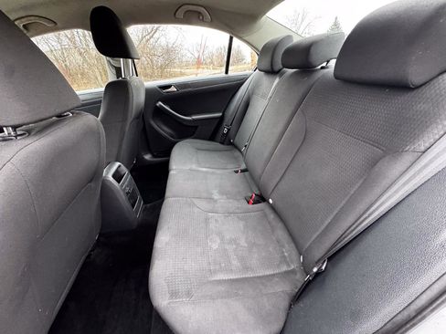 Used 2015 Volkswagen Jetta S image 13