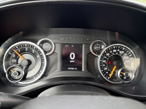 Used 2019 RAM 1500 Big Horn AWD/4WD image 13