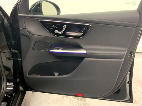 New 2026 Mercedes-Benz GLC 300 4MATIC image 11