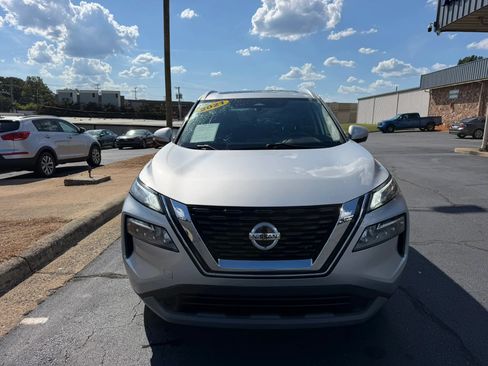Used 2021 Nissan Rogue SV w/ Premium Package AWD/4WD image 2