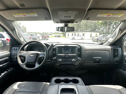 Used 2018 Chevrolet Silverado 2500 W/T AWD/4WD image 25