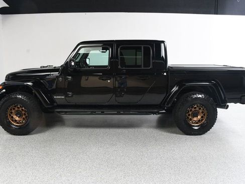 Used 2022 Jeep Gladiator Overland AWD/4WD image 3