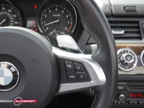 Used 2011 BMW Z4 sDrive35i image 33