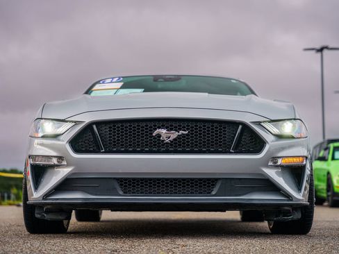 Used 2021 Ford Mustang GT RWD image 6