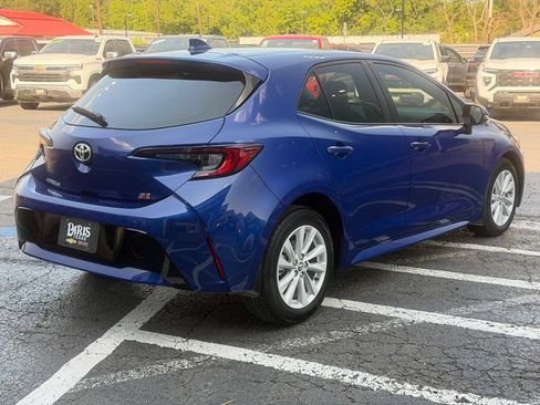 Used 2025 Toyota Corolla SE FWD image 6