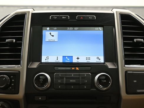 Used 2017 Ford F150 Lariat w/ Equipment Group 502A Luxury image 34