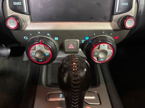 Used 2014 Chevrolet Camaro LT RWD image 30