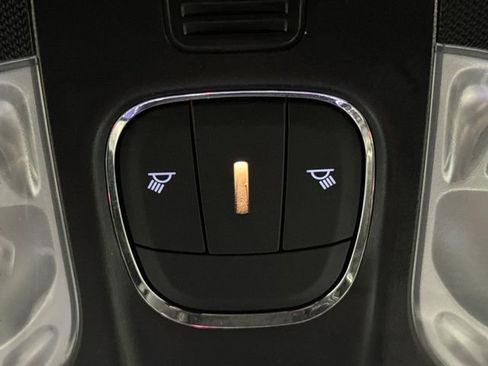 Certified 2025 Jeep Compass Limited image 24