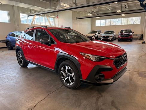 Used 2025 Subaru Crosstrek 2.0i Premium image 1