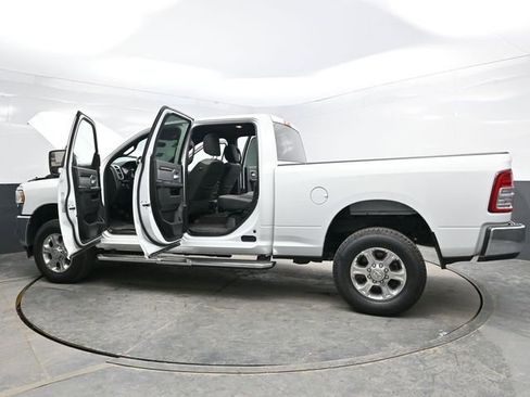 Used 2023 RAM 2500 Big Horn w/ Level 1 Equipment Group AWD/4WD image 44
