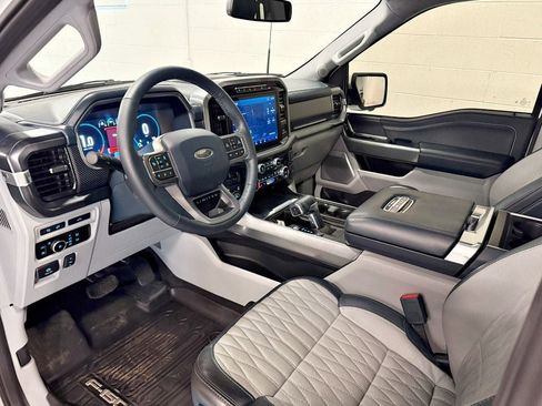 Used 2023 Ford F150 Limited image 19