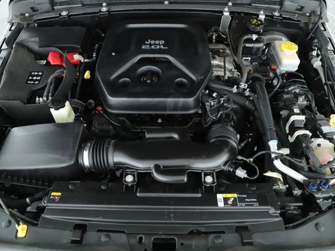 Used 2021 Jeep Wrangler Unlimited Sport AWD/4WD image 16