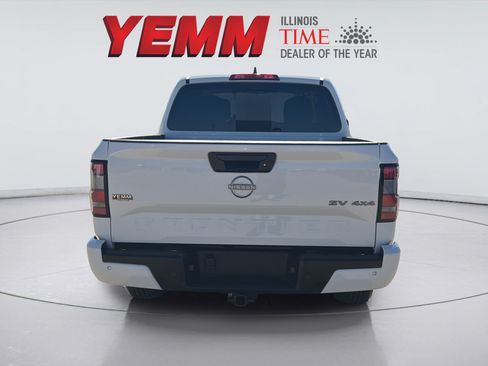 Used 2023 Nissan Frontier SV w/ SV Convenience Package AWD/4WD image 10