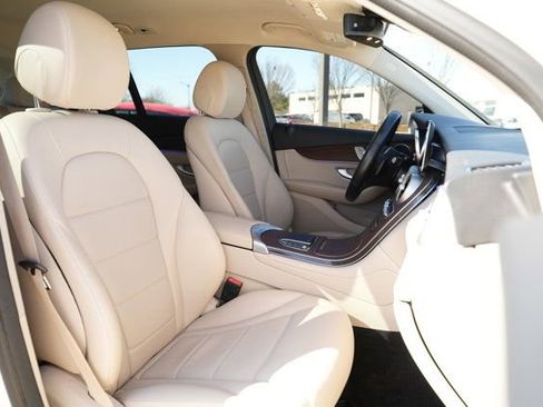 Certified 2022 Mercedes-Benz GLC 300 4MATIC image 36