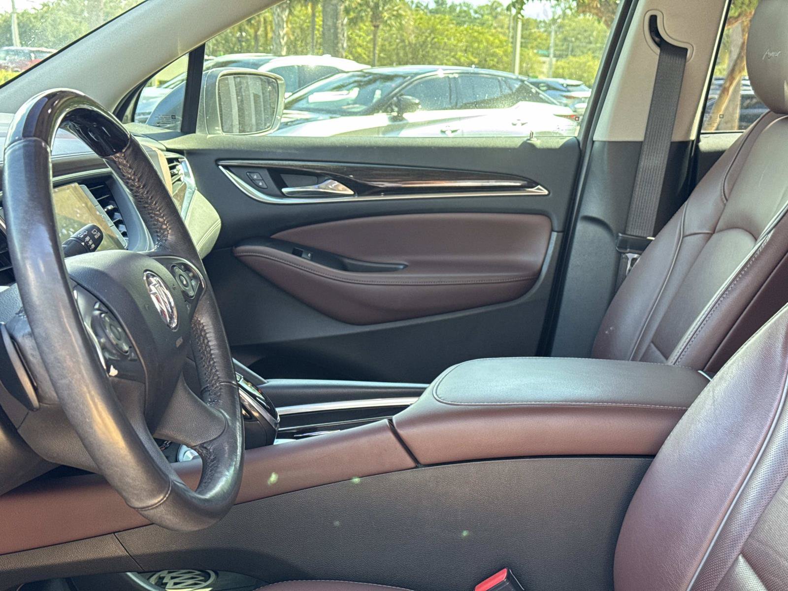 Used 2020 Buick Enclave Avenir w/ Avenir Technology Package FWD image 15