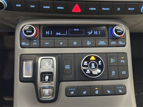 Used 2023 Hyundai Palisade Limited image 33