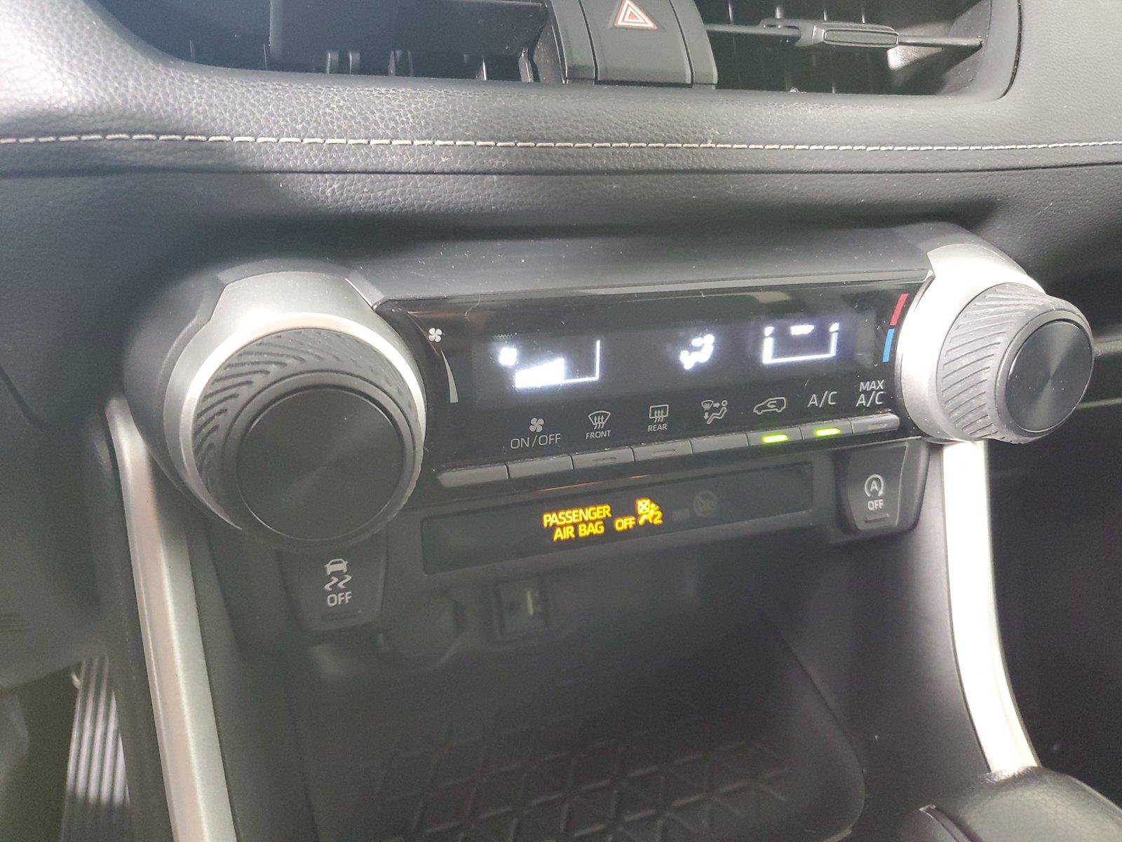 Used 2019 Toyota RAV4 LE w/ All Weather Liner Package AWD/4WD image 30