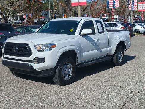 Certified 2023 Toyota Tacoma SR image 1