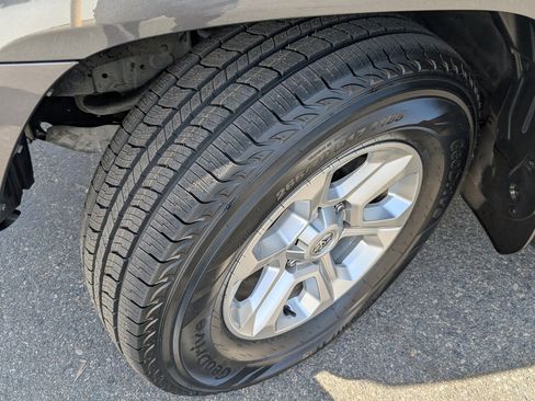 Used 2022 Toyota 4Runner SR5 Premium w/ Moonroof Package image 21