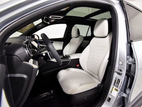 New 2026 Mercedes-Benz GLC 300 image 4