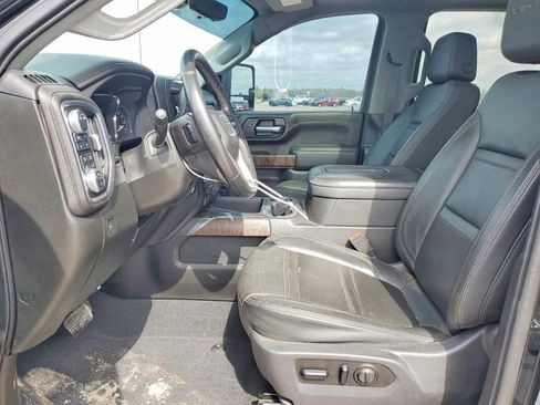 Used 2021 GMC Sierra 2500 Denali w/ Denali Black Diamond Edition image 6