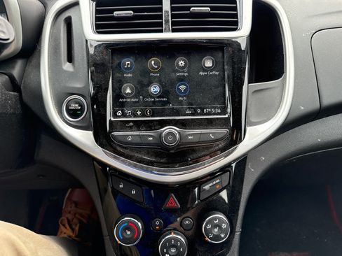 Used 2019 Chevrolet Sonic LT w/ Convenience Package FWD image 9