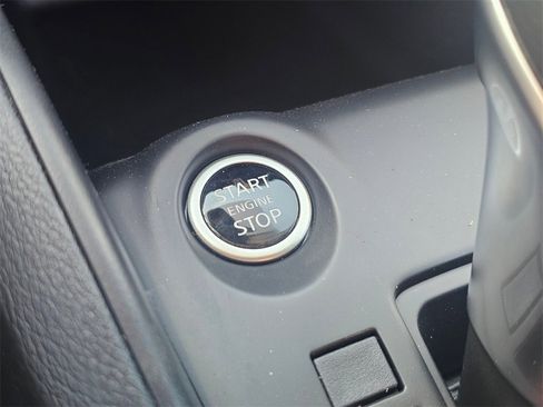 New 2025 Nissan Kicks Play S image 16