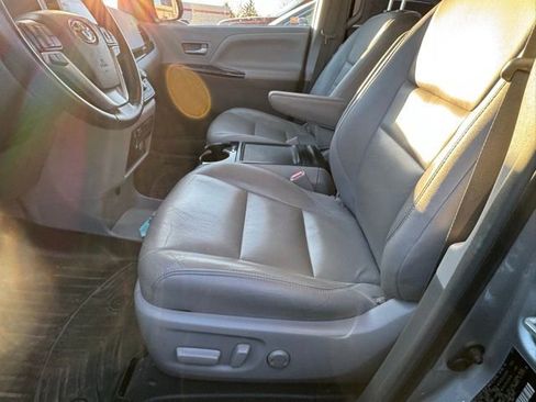 Certified 2019 Toyota Sienna XLE w/ XLE Navigation Package image 6