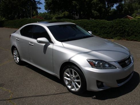 Used 2012 Lexus IS 250 AWD w/ Premium Pkg Value Edition image 2