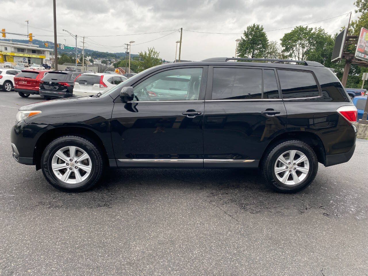 Used 2013 Toyota Highlander SE AWD/4WD image 6