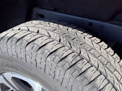 Used 2021 Chevrolet Colorado Z71 image 27