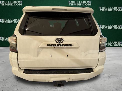 Used 2017 Toyota 4Runner SR5 Premium image 7