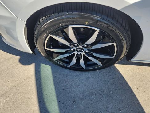 Used 2022 Chevrolet Malibu RS image 31