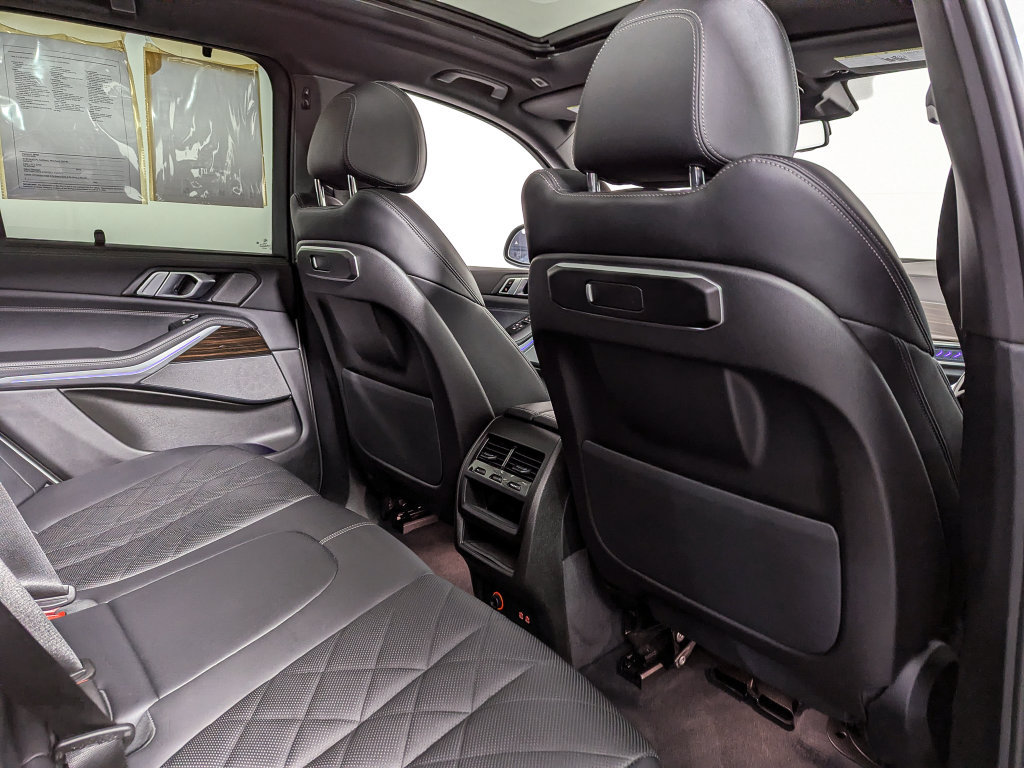 Used 2024 BMW X5 xDrive40i w/ Premium Package AWD/4WD image 43