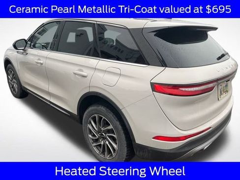 Used 2022 Lincoln Corsair AWD w/ Equipment Group 101A image 4