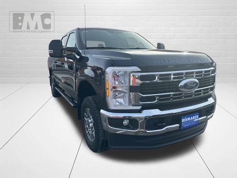 Used 2025 Ford F250 XLT w/ Snow Plow Prep Package image 2