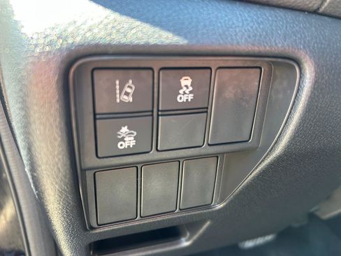 Used 2020 Honda CR-V LX image 11