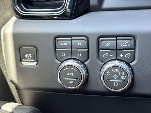 New 2026 GMC Sierra 1500 AT4X AWD/4WD image 16